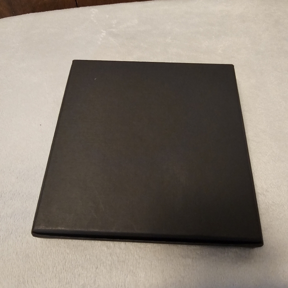 Dolce & Gabbana Black Silk Pocket Square NIB - Picture 4 of 6